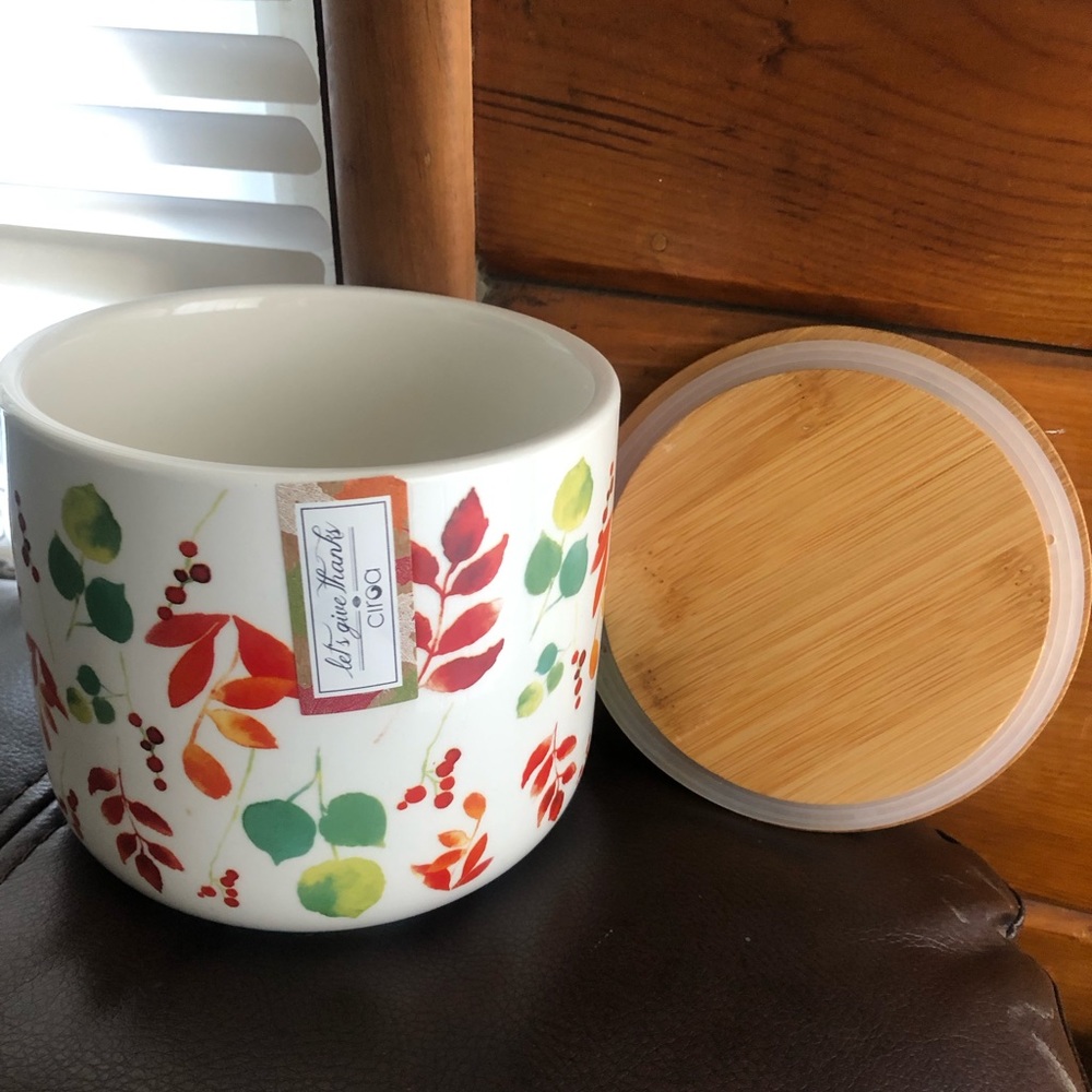 Ceramic fall decor container - Picture 2 of 6